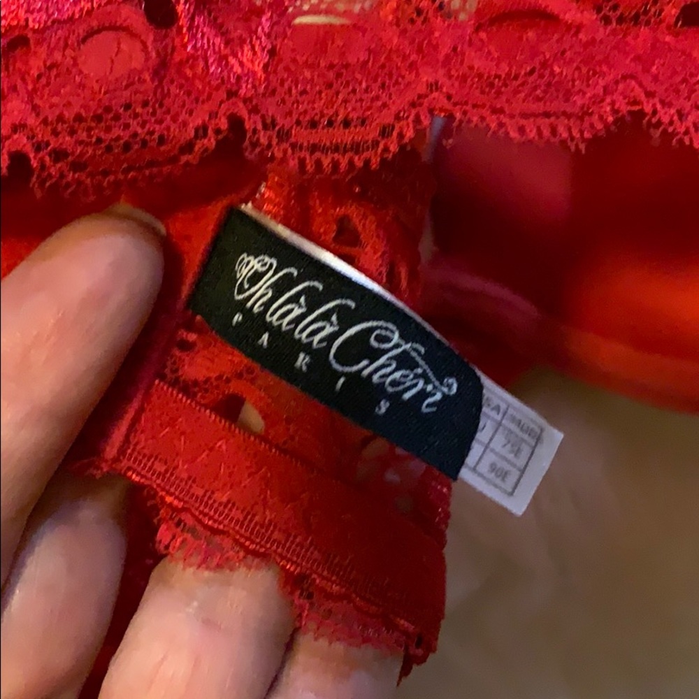 Red push-up bra - Picture 3 of 3